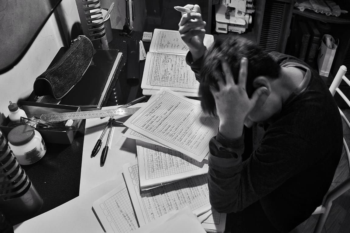 Privação de Sono: O Que Realmente Acontece com Seu Cérebro Quando Você Dorme Pouco